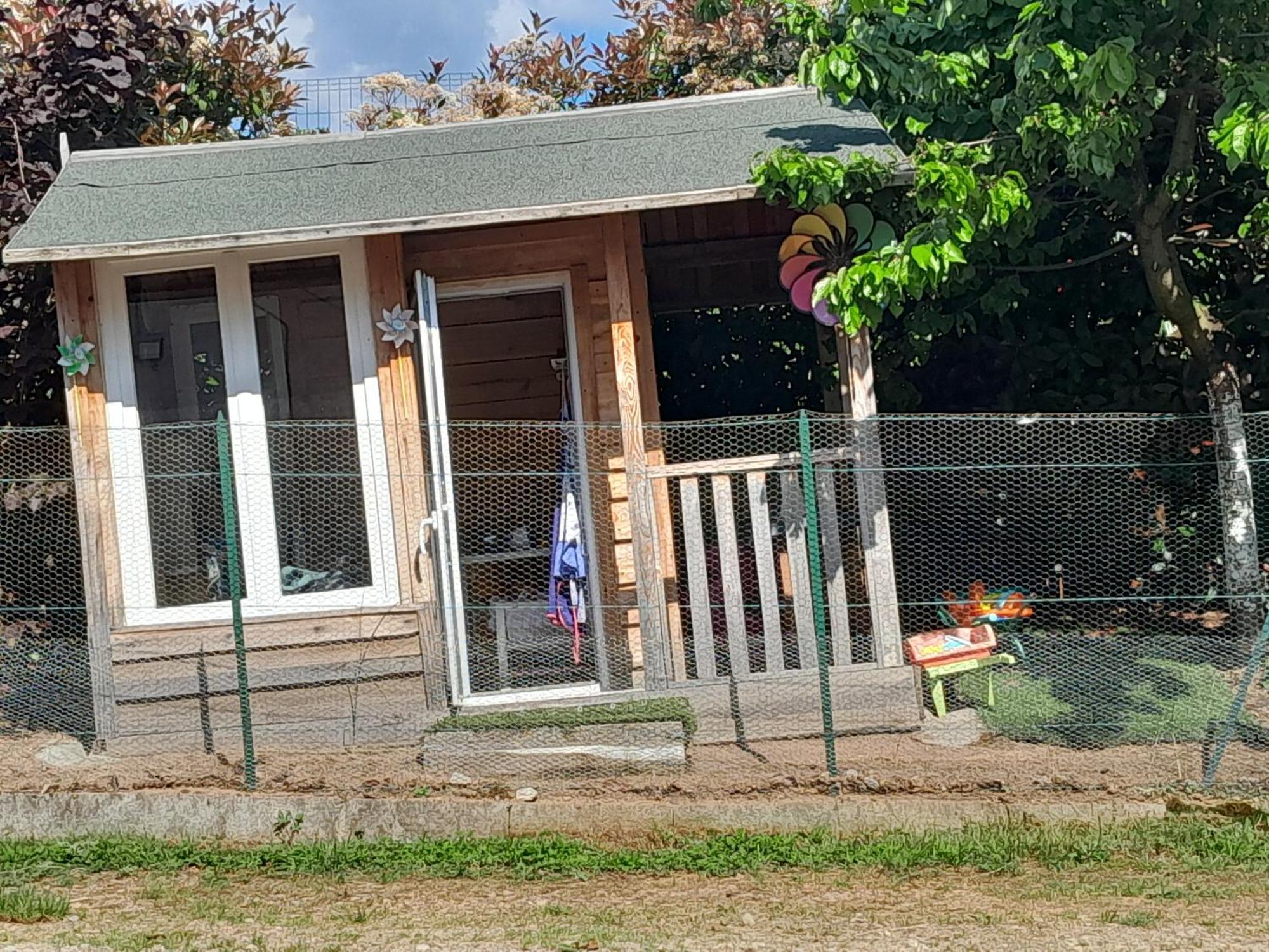 Chambres D Hotes Au P'Tit Bonheur Campagnard Jarnosse Exterior foto